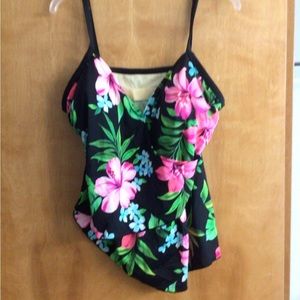 Caribbean Joe Tankini Plus 20W